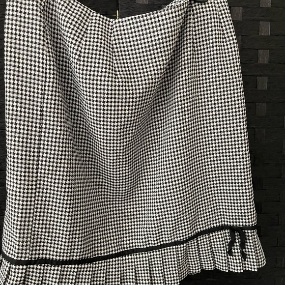 Checker skirt with a bow - Picture 2 of 2